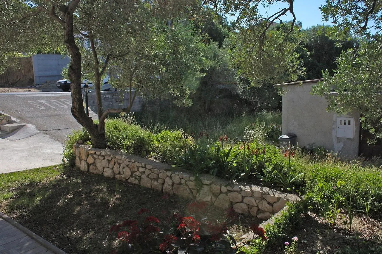 Apartments With A Parking Space Banjol, Rab - 4956 Croatia