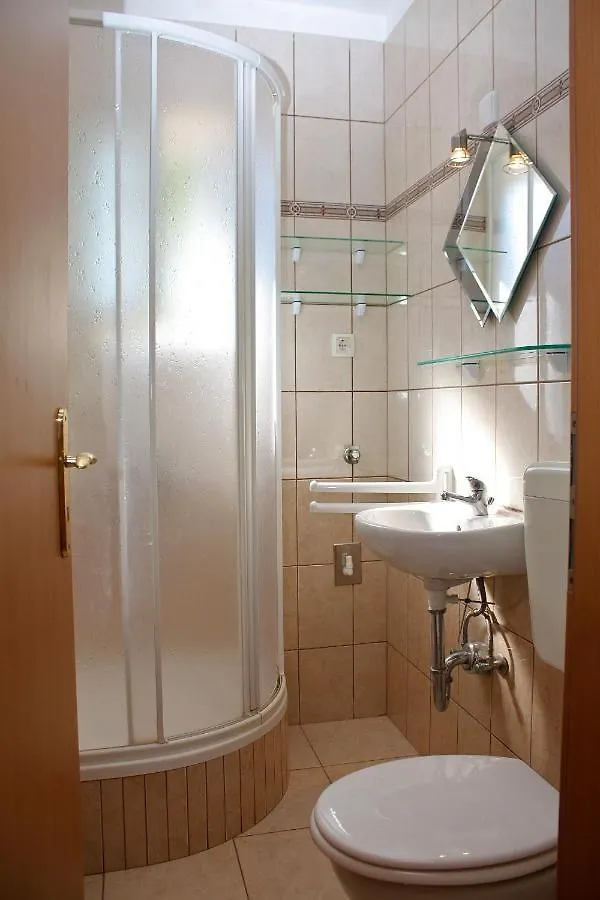 Apartments With A Parking Space Banjol, Rab - 4956 Croatia